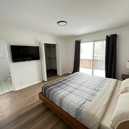 Letitia Heights !E Spacious And Quiet Private Bedroom With Private Bathroom Barrie Buitenkant foto