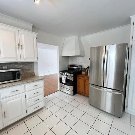 Letitia Heights !E Spacious And Quiet Private Bedroom With Private Bathroom Barrie Buitenkant foto