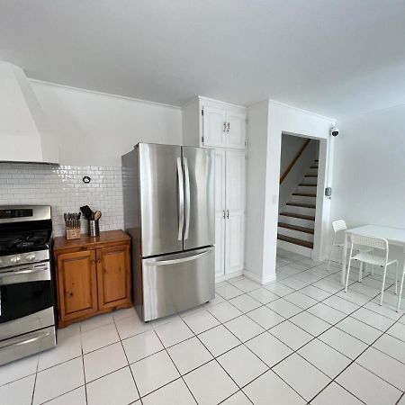 Letitia Heights !E Spacious And Quiet Private Bedroom With Private Bathroom Barrie Buitenkant foto
